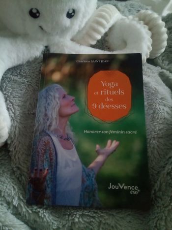 Livre yoga et rituels des 9 déesses