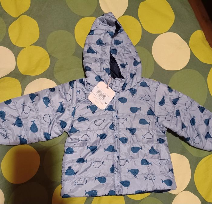 Manteau unisexe 6 mois neuve