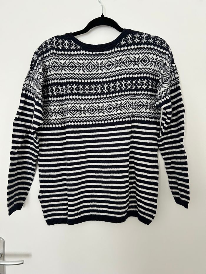 Pull bleu marine et blanc motif hiver Noël manches longues matière laine alpaga H&M M - photo numéro 7