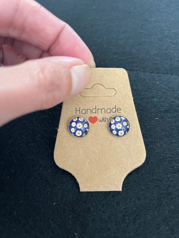 Boucles d’oreilles puces neuves