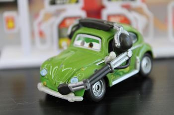 Disney Pixar Cruz Besouro