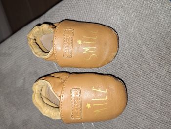 Chaussons cuir robeez 