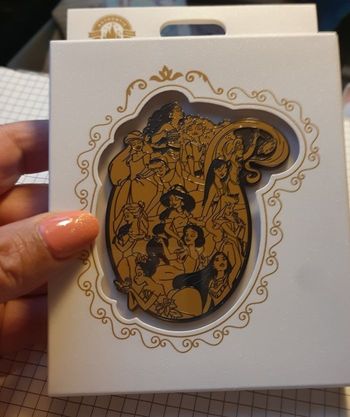 Pins Disney shopdisney princesse