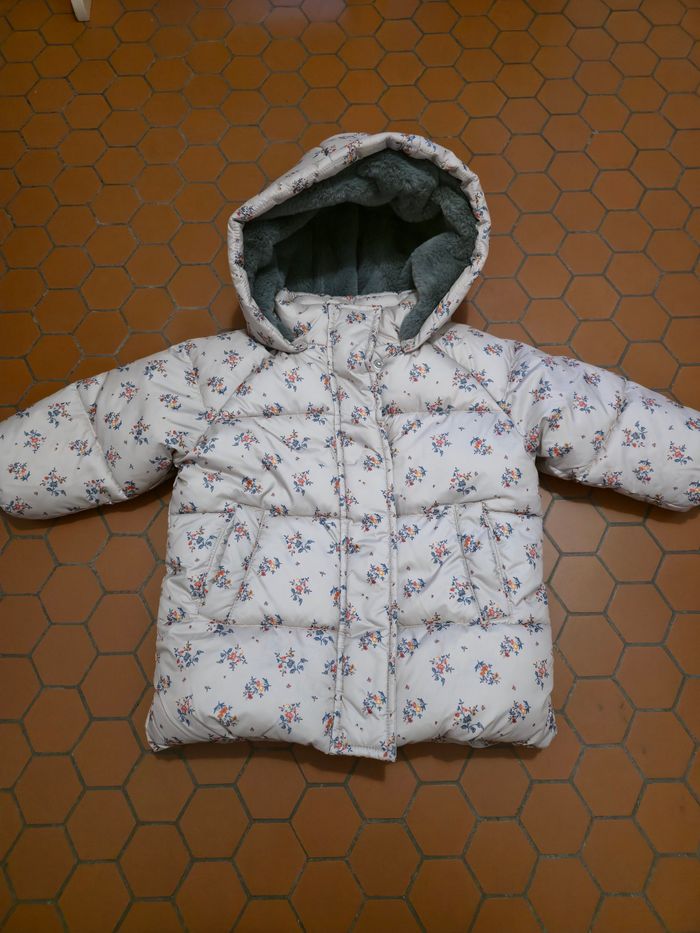 Lot de manteaux  hiver bebe fille 12 mois - photo numéro 5