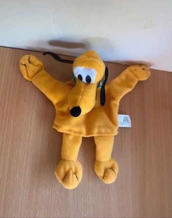 Mini marionnette pluto mcdonalds