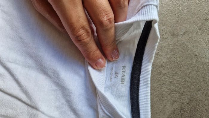 T-shirt garçon 4 ans Neuf - photo numéro 2