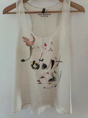 Jolie blouse sans manches