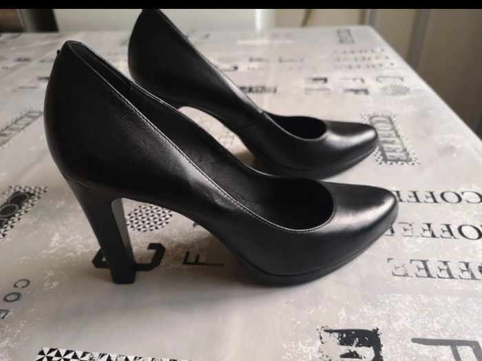 Escarpin - photo numéro 2