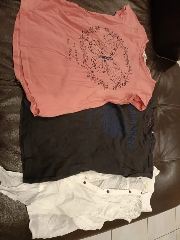 Lot haut tee-shirt Gémo esprit lft 10 ans