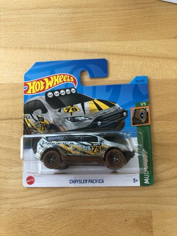 Miniature hot wheels Chrysler Pacifica 1/64