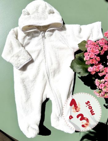 Combinaison douce bébé - 1 à 3 mois