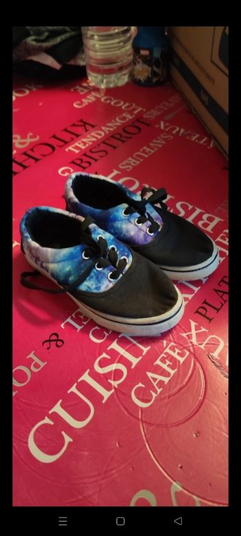 Chaussures taille 28