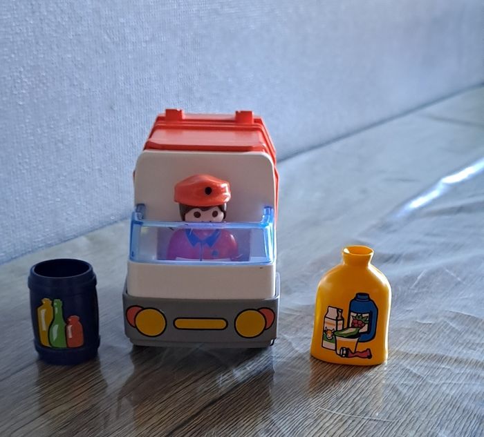 Playmobil 123 camion poubelle avec chauffeur - photo numéro 2