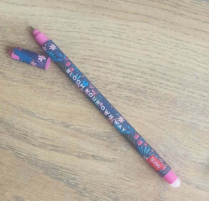 Stylo legami flora 🌺 - photo numéro 3