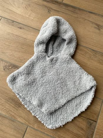 Poncho capuche bébé