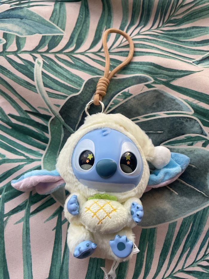 Labubu Stitch jaune neuf Disney Miniso - photo numéro 2