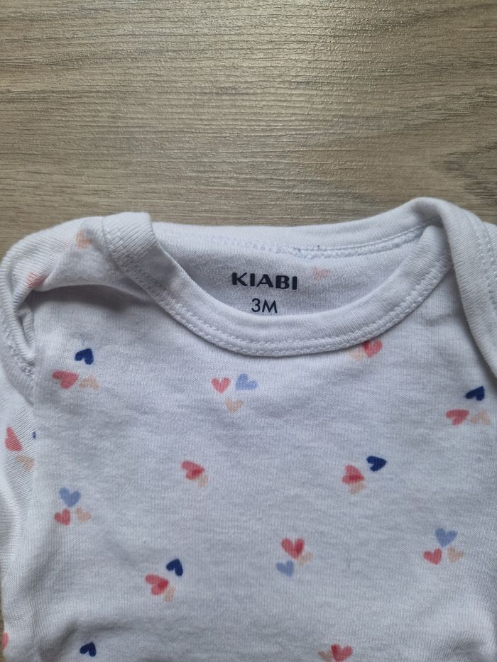 Lot de 5 body kiabi 3 mois manche courte - photo numéro 2
