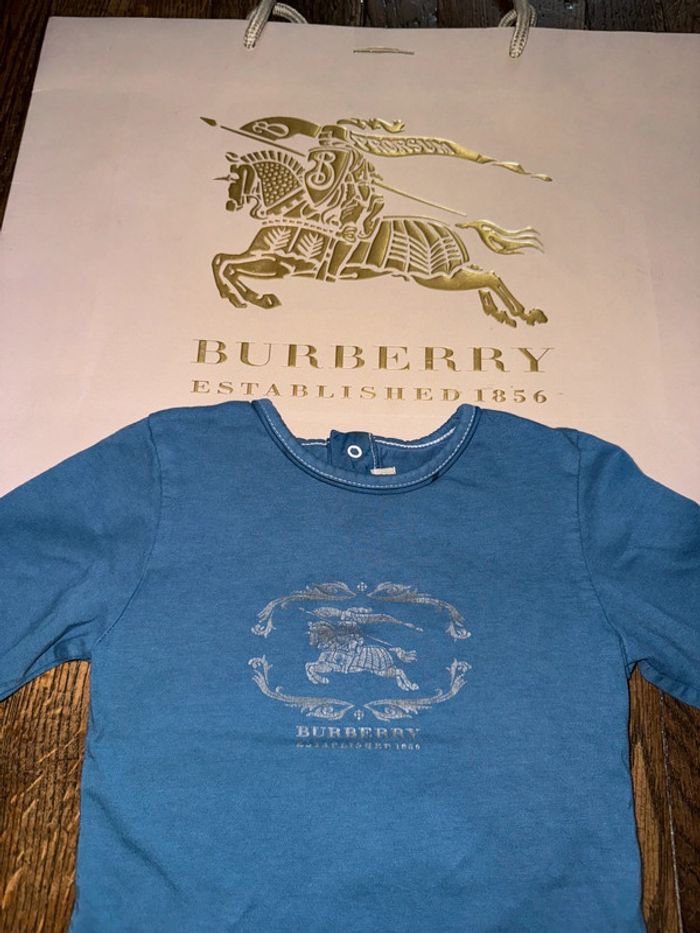 T-shirt Burberry 2 ans - photo numéro 2