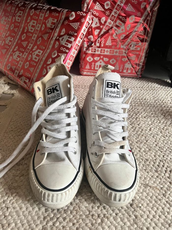 Baskets montante british knights taille 39