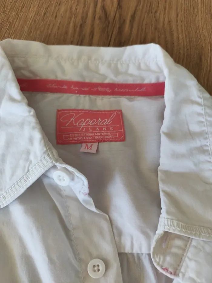 Chemise blanche femme Kaporal Jeans – Taille M – Style casual avec poches et logo brodé - photo numéro 4