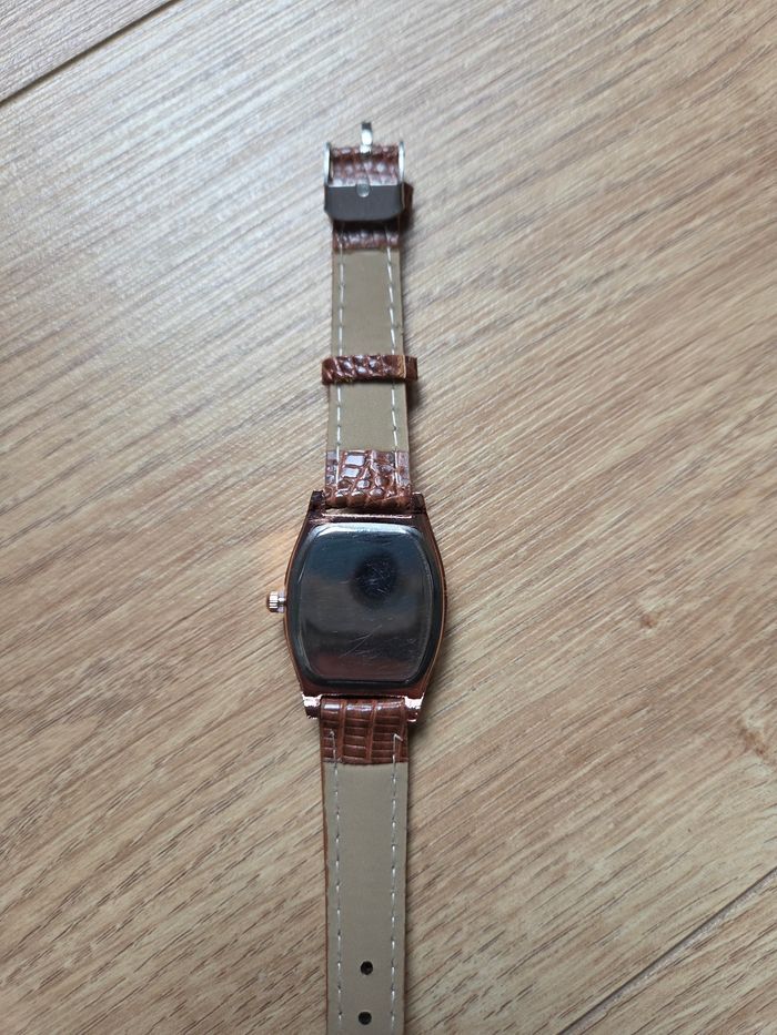 Montre femme vintage - photo numéro 7