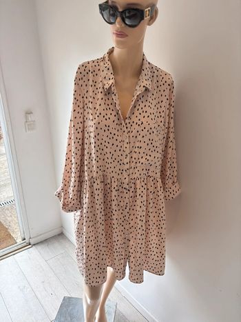 Robe rose à pois river Island