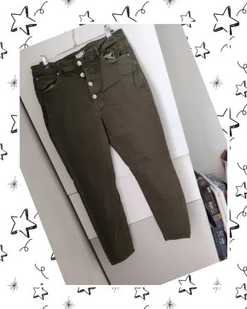 Jean kaki skinny Kiabi – T42 – très bon état comme neuf