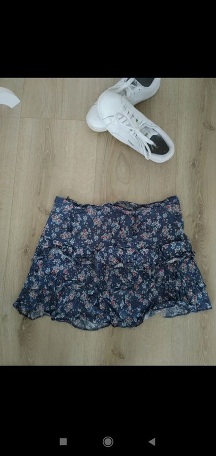 Jupe fleuris taille 38 💙