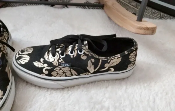 Vans fleuries noir et doré - photo numéro 4