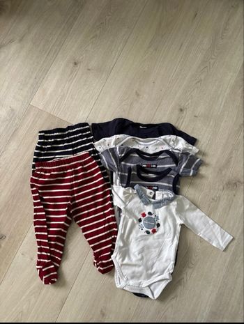 Lot de 5 bodies  Okaidi et 2 pantalons Little marcel 