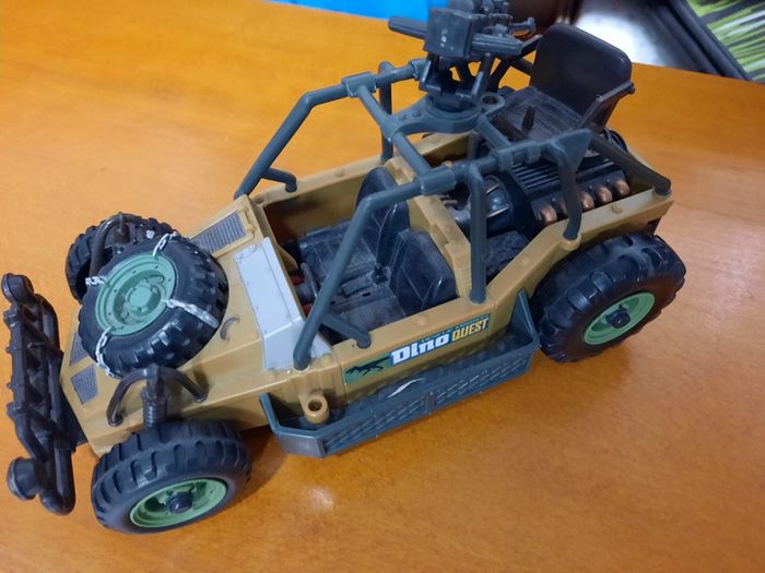 Voiture militaire - photo numéro 3