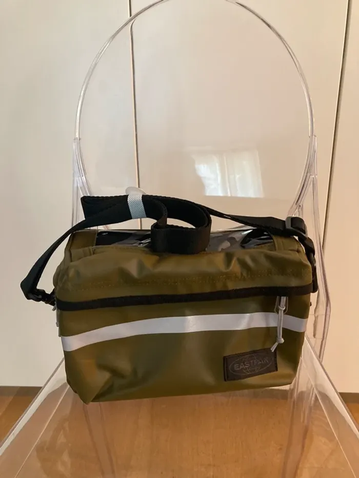 Eastpak aman bike sacoche vélo tarp army kaki