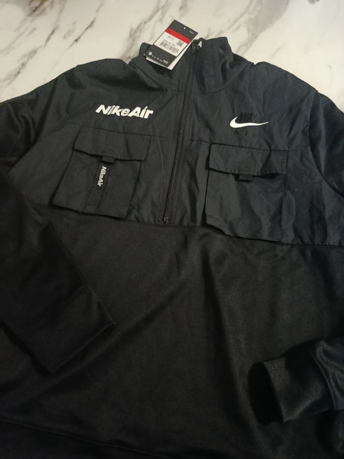 Veste Nike Air Authentique 
Neuf - photo numéro 2