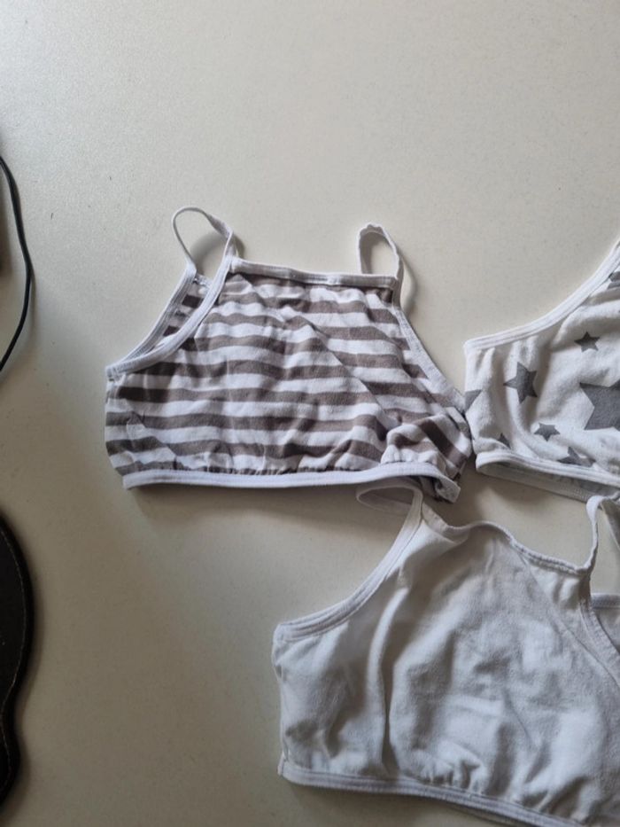 Lot brassières - photo numéro 5