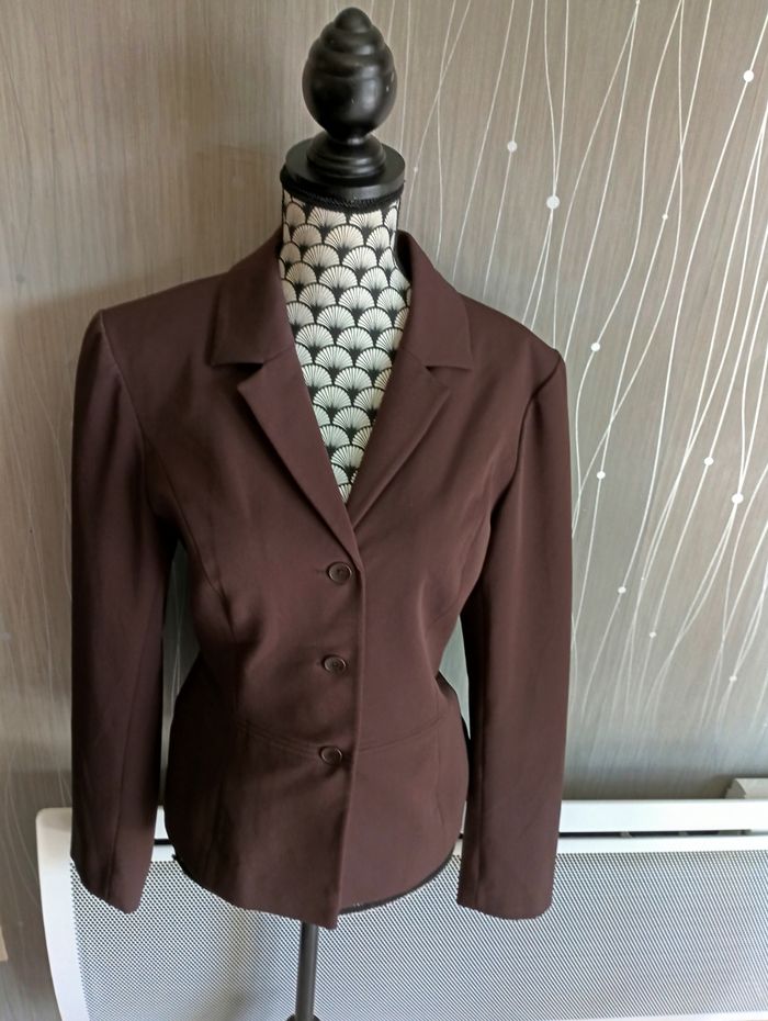 Tailleur jupe femme - photo numéro 2