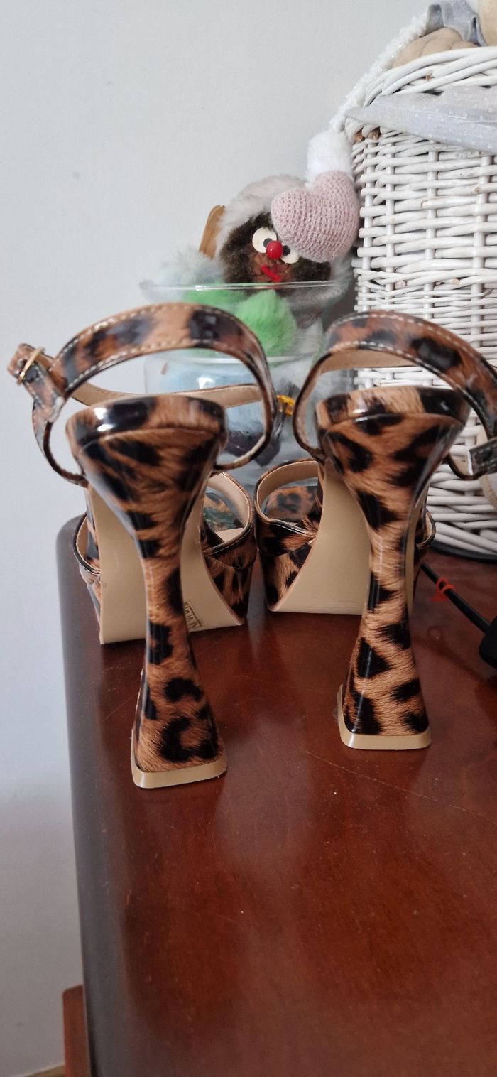 Talons léopard pointure 36 - photo numéro 8