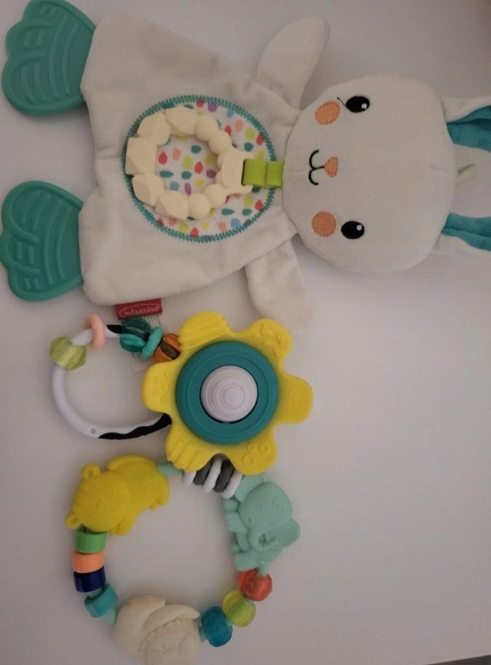 Hochets Infantino