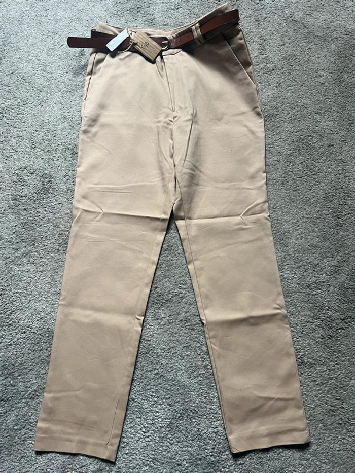 Pantalon beige stradivarius