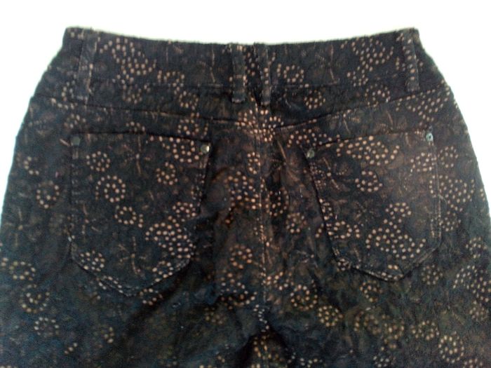 Pantalon avec motifs - photo numéro 10