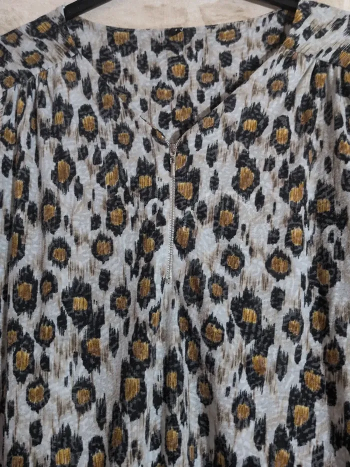 Chemise femme motif panthère – Taille L - photo numéro 2