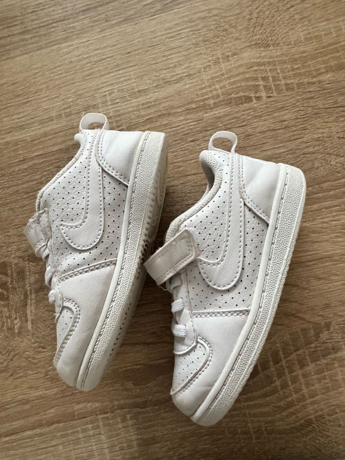 Nike taille 25 - photo numéro 3