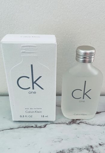 Miniature Eau de toilette CK One de Calvin Klein Format 15 ml Neuve