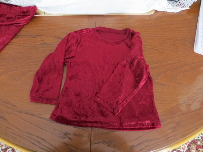 ensemble velours rouge - photo numéro 2