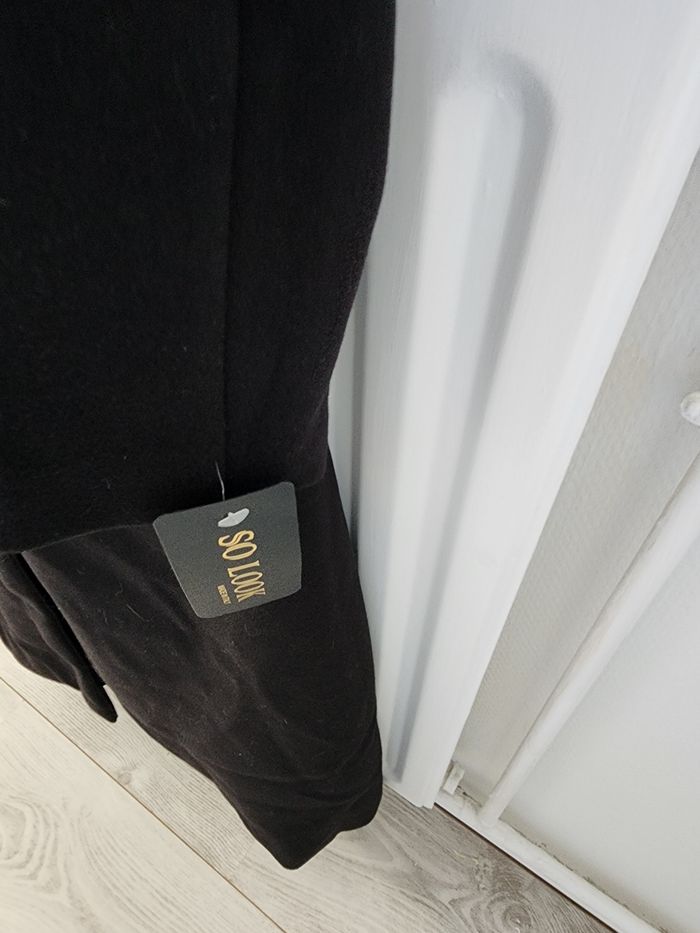 Manteau long noir avec étiquette TU - photo numéro 3
