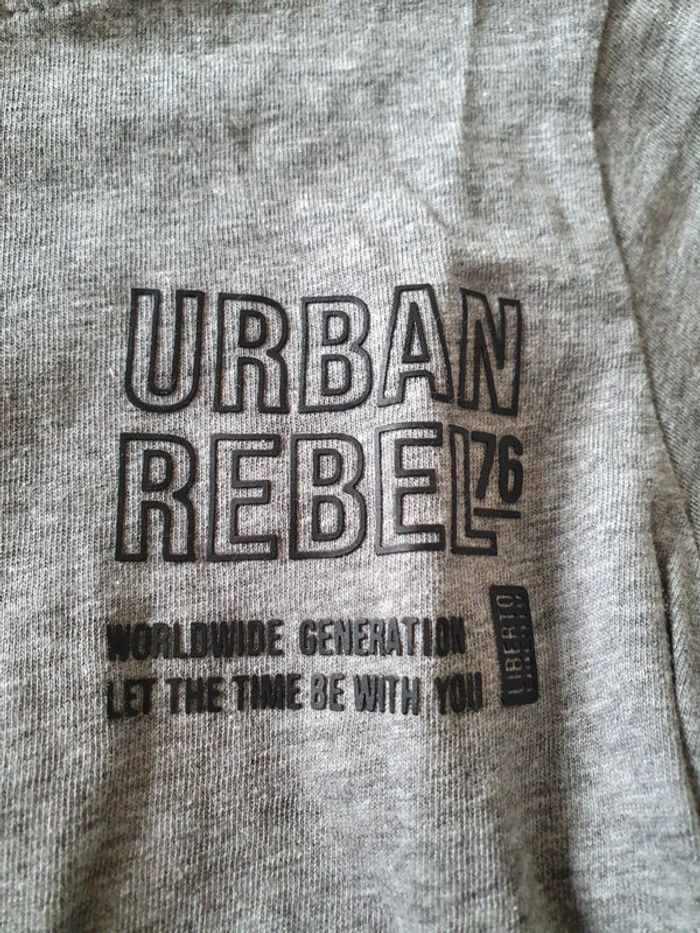 Petit pull 4 ans - photo numéro 2