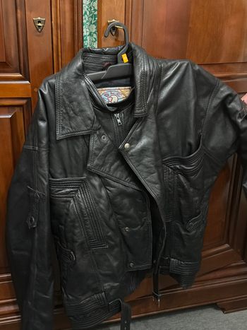 Blonson en cuir 