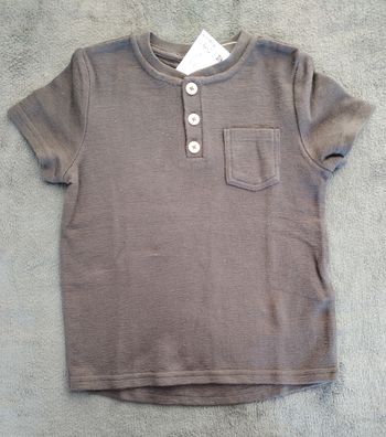 Tee-shirt 4 ans Kiabi neuf