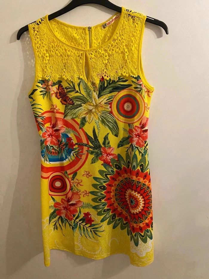 Robe sans manches