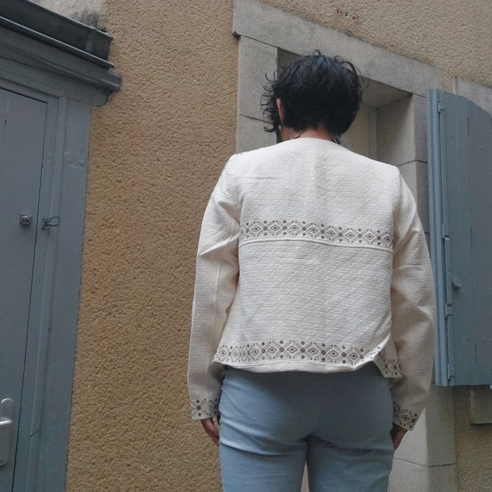 Veste neuve pour taille 40 - photo numéro 3