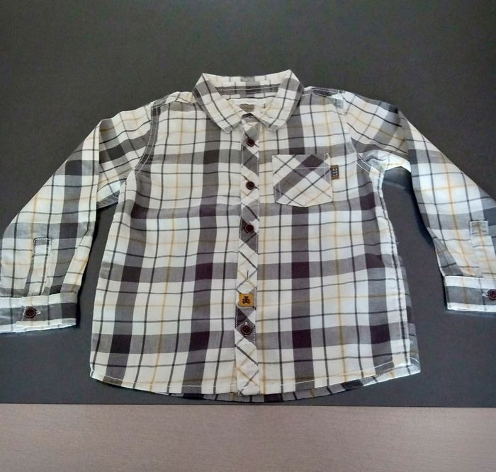 Chemise à carreaux